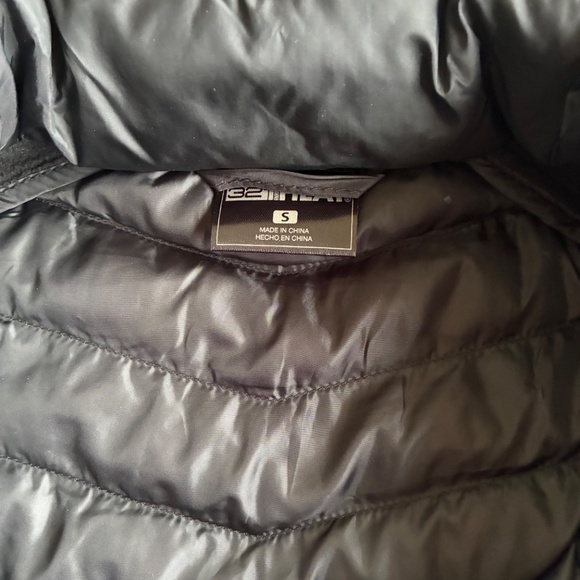 32 Degree Heat - Size SMALL Jacket - Picture 2 of 2